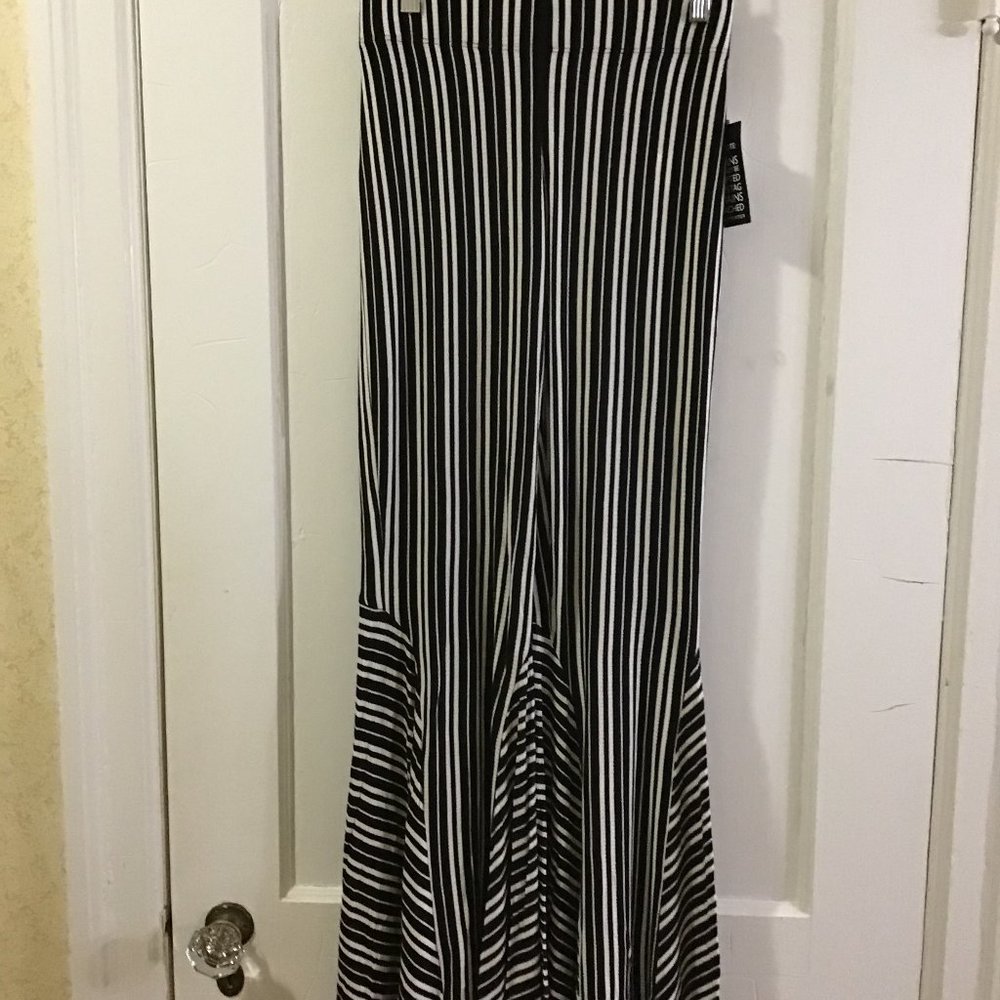 NWT BEAUFILLE HIGH WAIST BELL HEM RAYON PANTS. M
